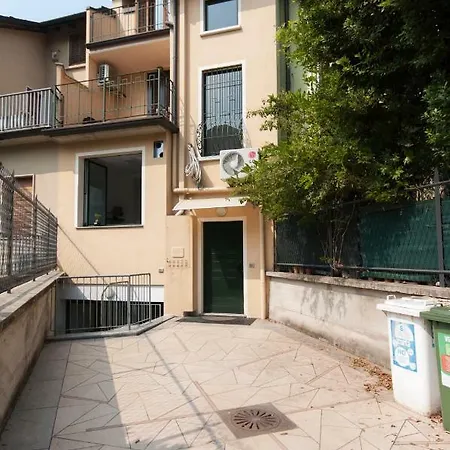 Apartment Youhosty - Nicostrato 4